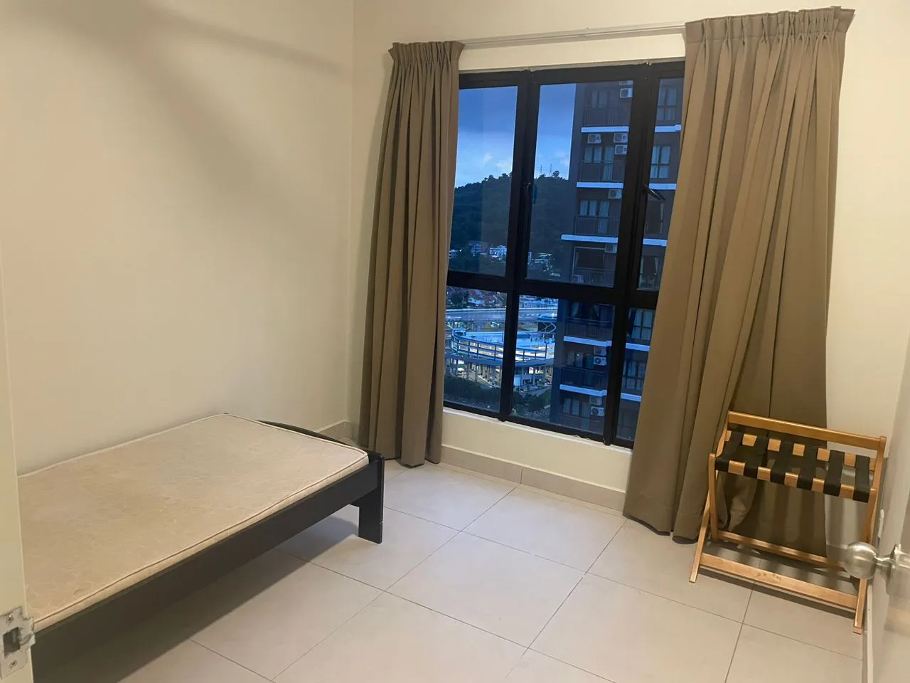 Majestic Maxim@Cheras, Taman Connaught - Image 1