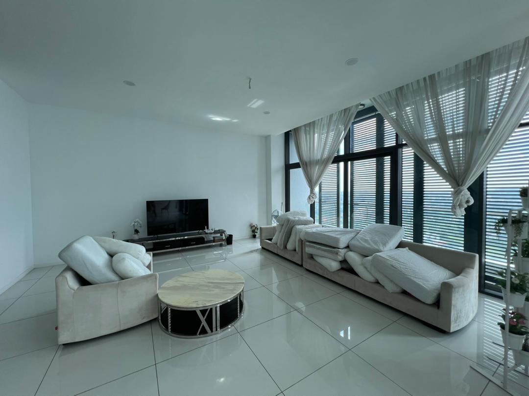 Tropicana Grande Fully Furnished For Sale - Image 1