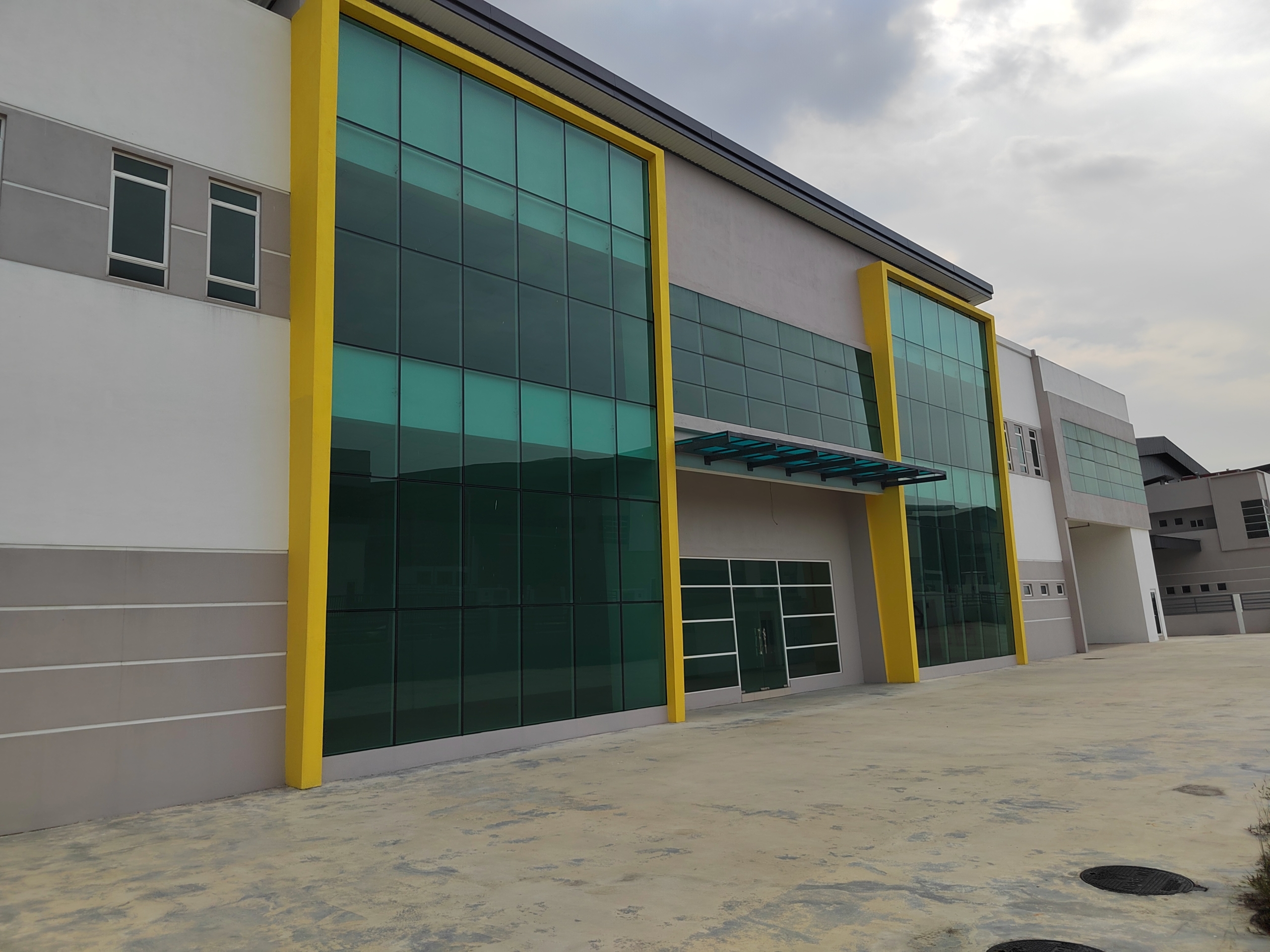 Semi-D factory in Klang Meru for Sale - Image 1