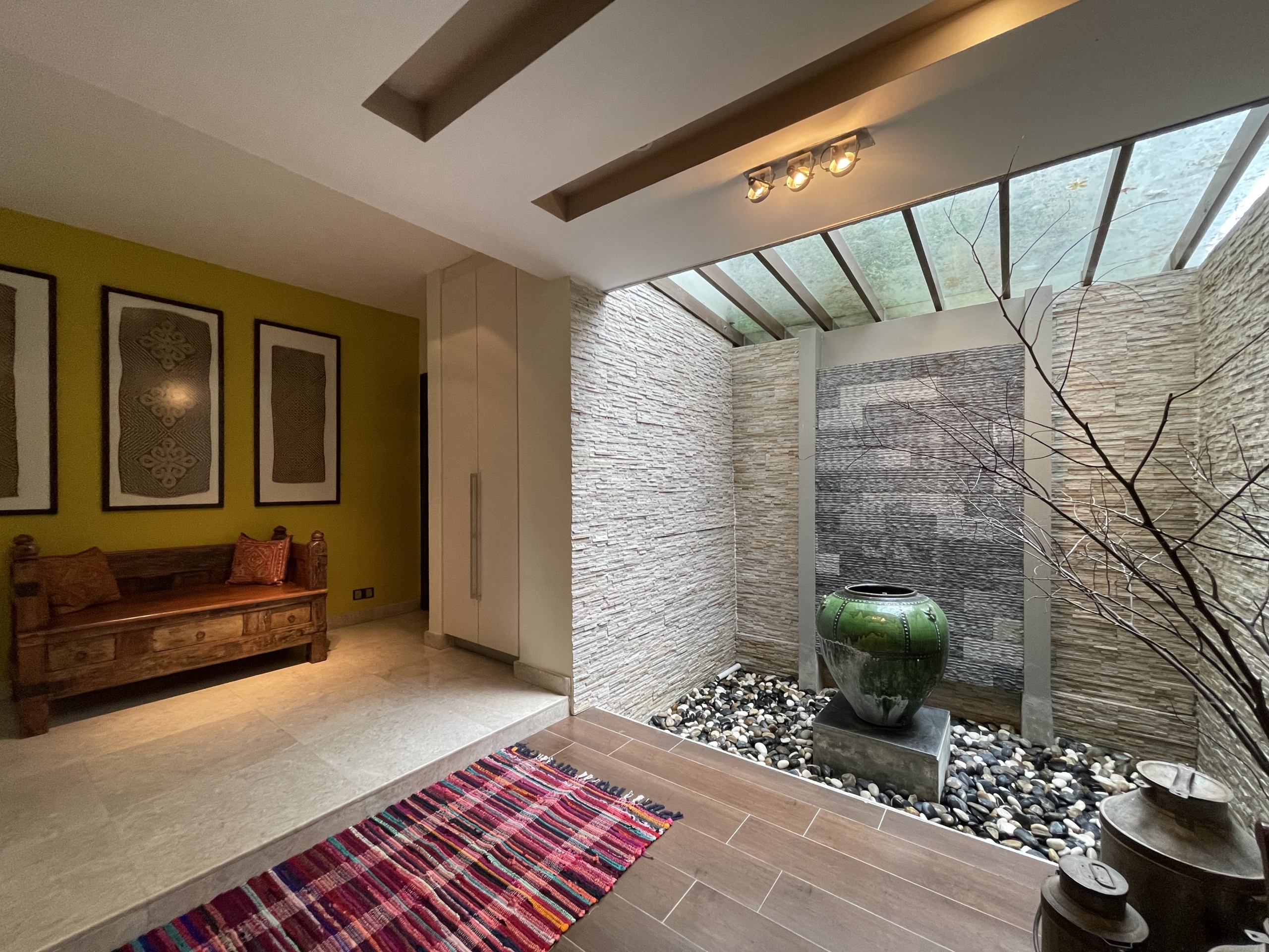 Freehold Beautiful Bungalow with Fully Interior Design in Sierramas