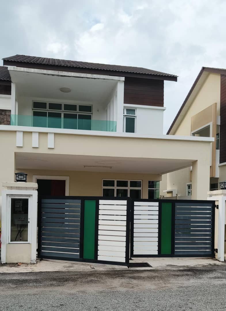 2 STOREY BUNGALOW FOR RENT @ SEREMBAN SENAWANG