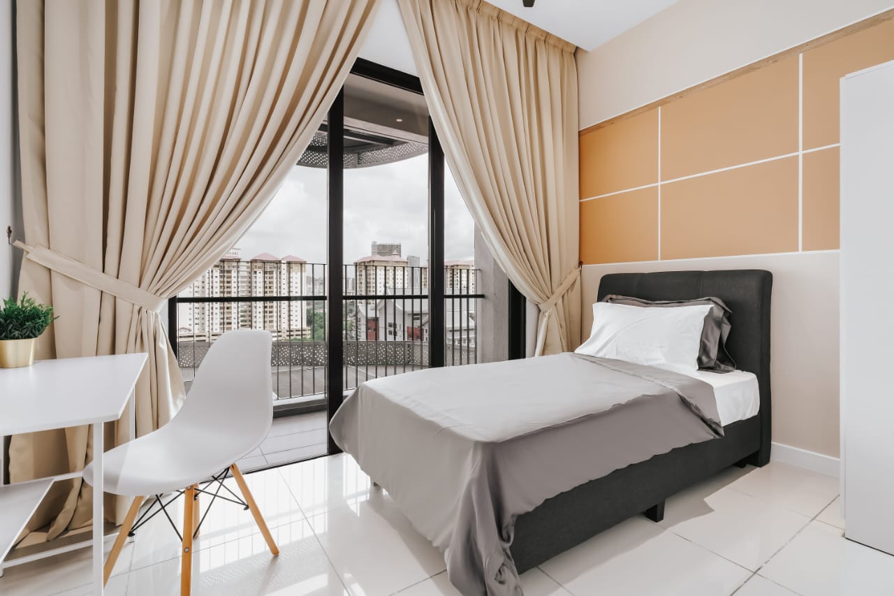 Unio Residence @ Balcony room for rent @ Female unit - Image 1