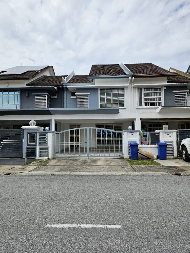 Indah Residence Kemuning Utama Terraced House For Rent - Image 1