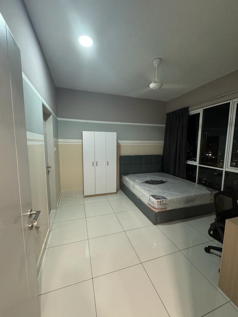 Court 28 Residence Jalan Ipoh 5 Rooms Unit For Sale - Image 1