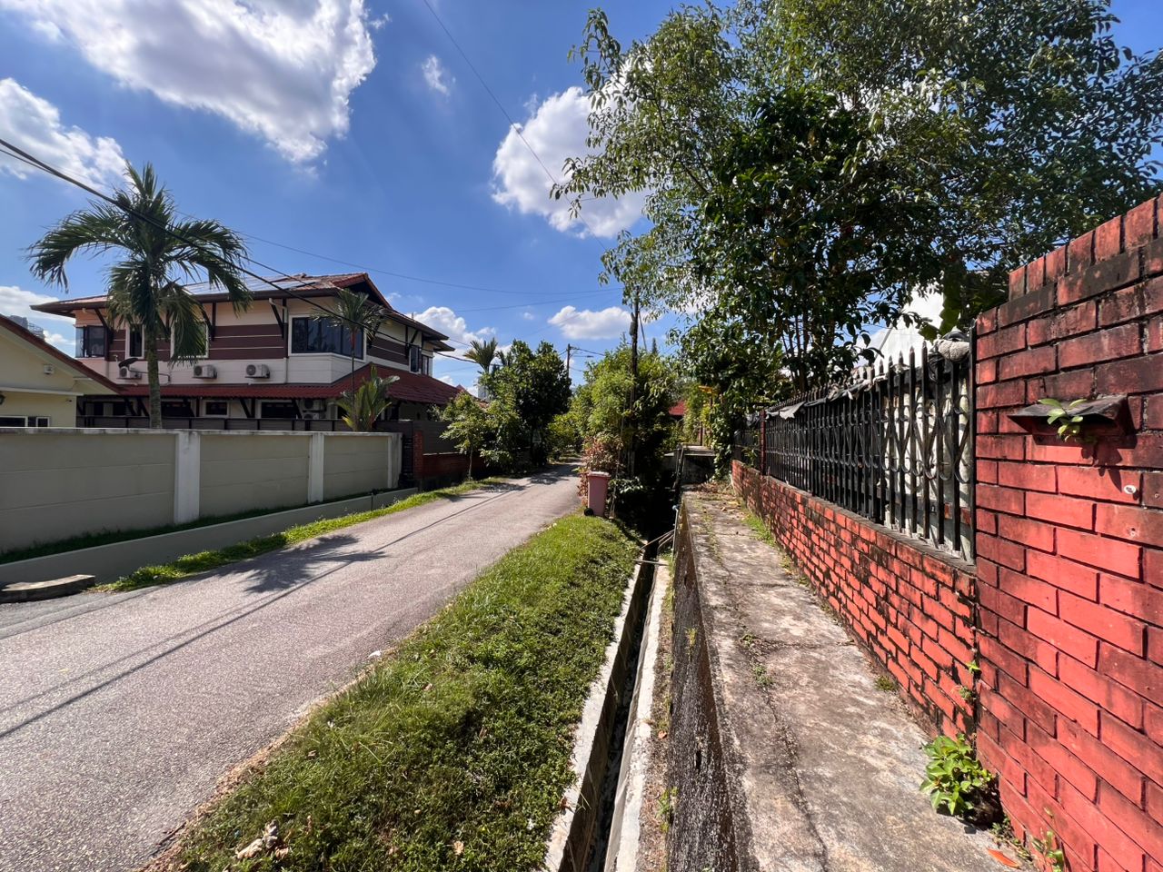 Single Storey Bungalow Seksyen 6 Petaling Jaya For Sale - Image 1