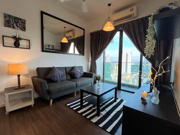 The Grand @ Kelana Damansara Suite Well Kept Unit - Image 1