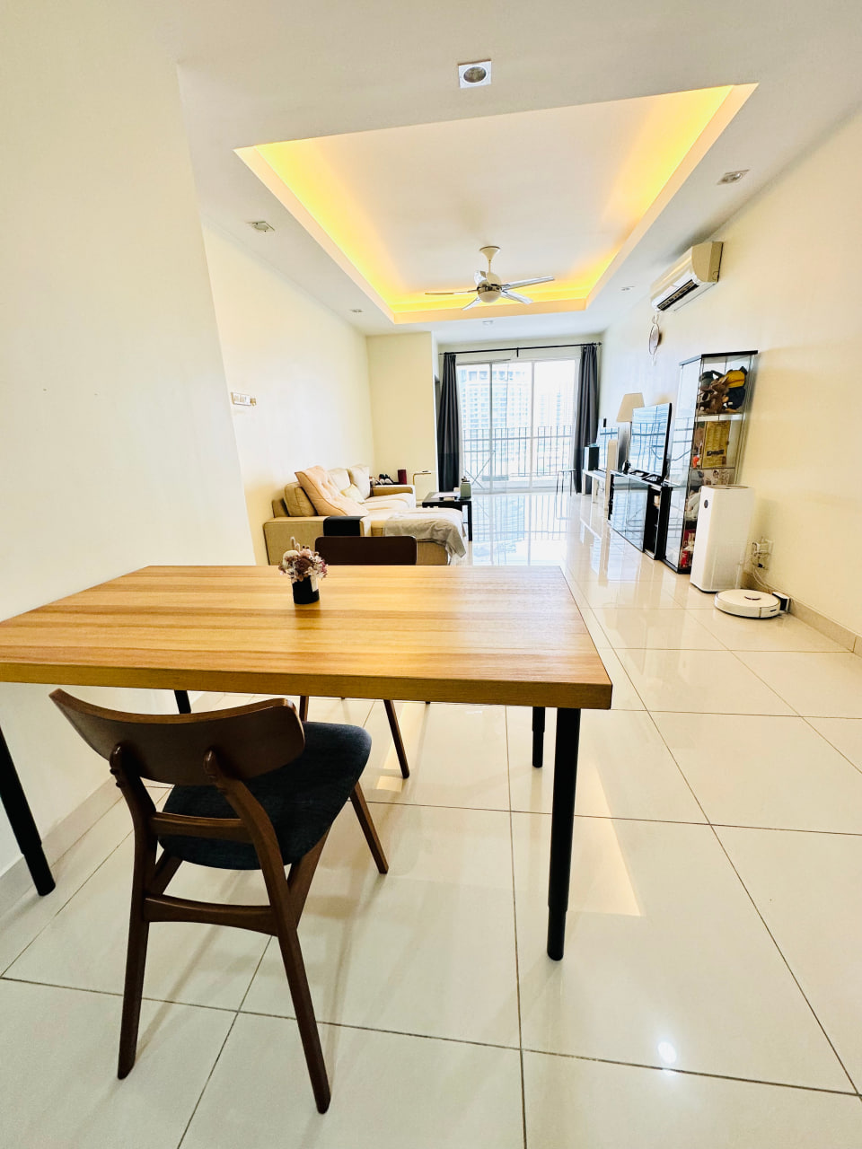 Zenith Residences Condo - Image 1