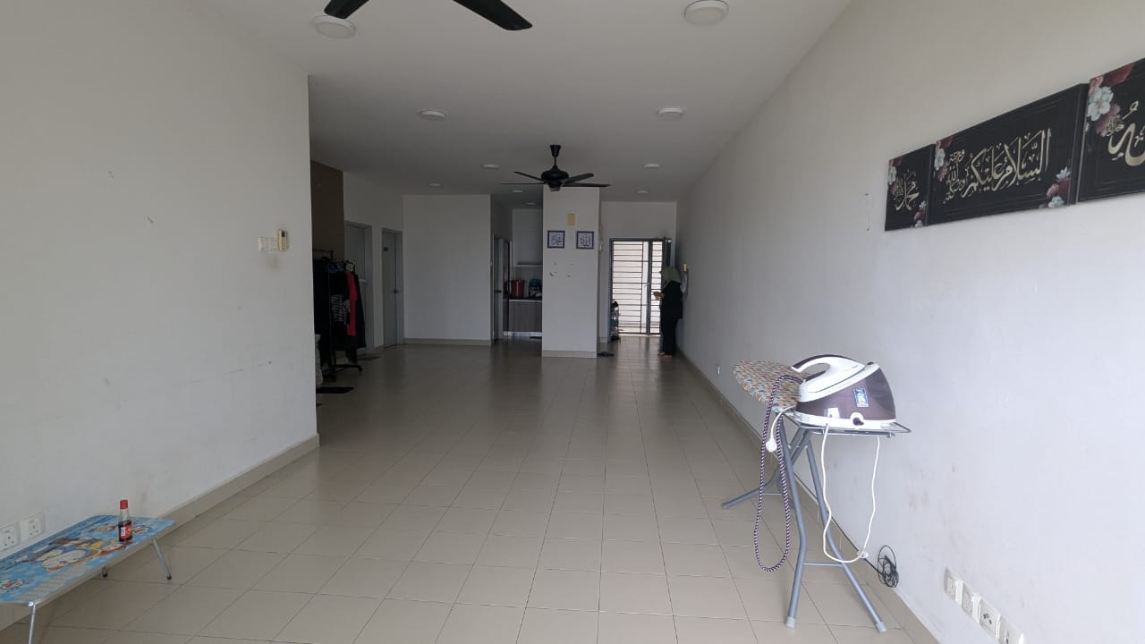 6P2504/3611 Residensi Alami Seksyen 13 Shah Alam Partial Furnish with 3 Bedrooms - Image 1
