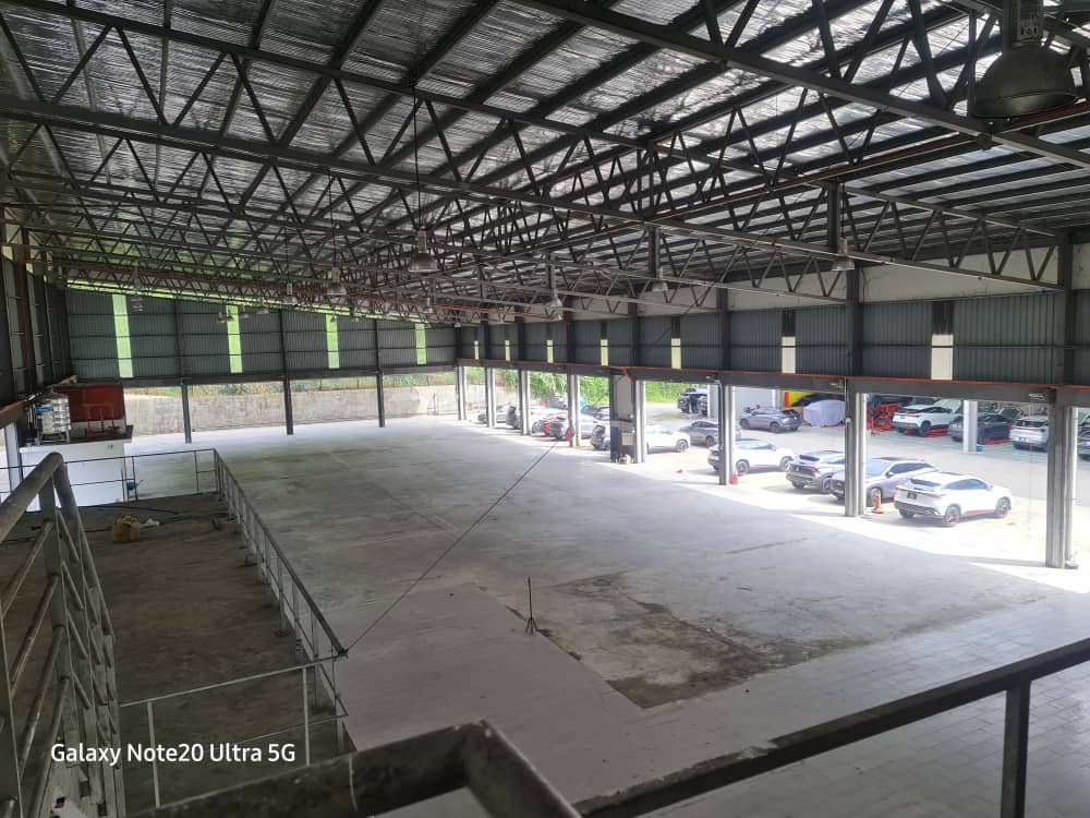 Balakong Cheras Commercial Bungalow Showroom For Rent - Image 1