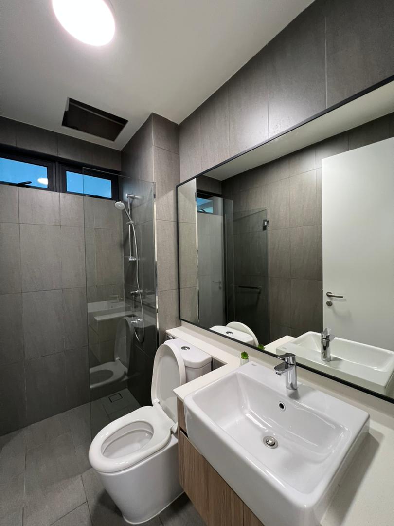 Vipod penthouse , fully furnished facing KLCC with premium furniture - Image 1