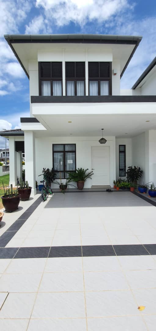 Corner Lot 2 Storey Graham Garden Eco Grandeur Puncak Alam - Image 1