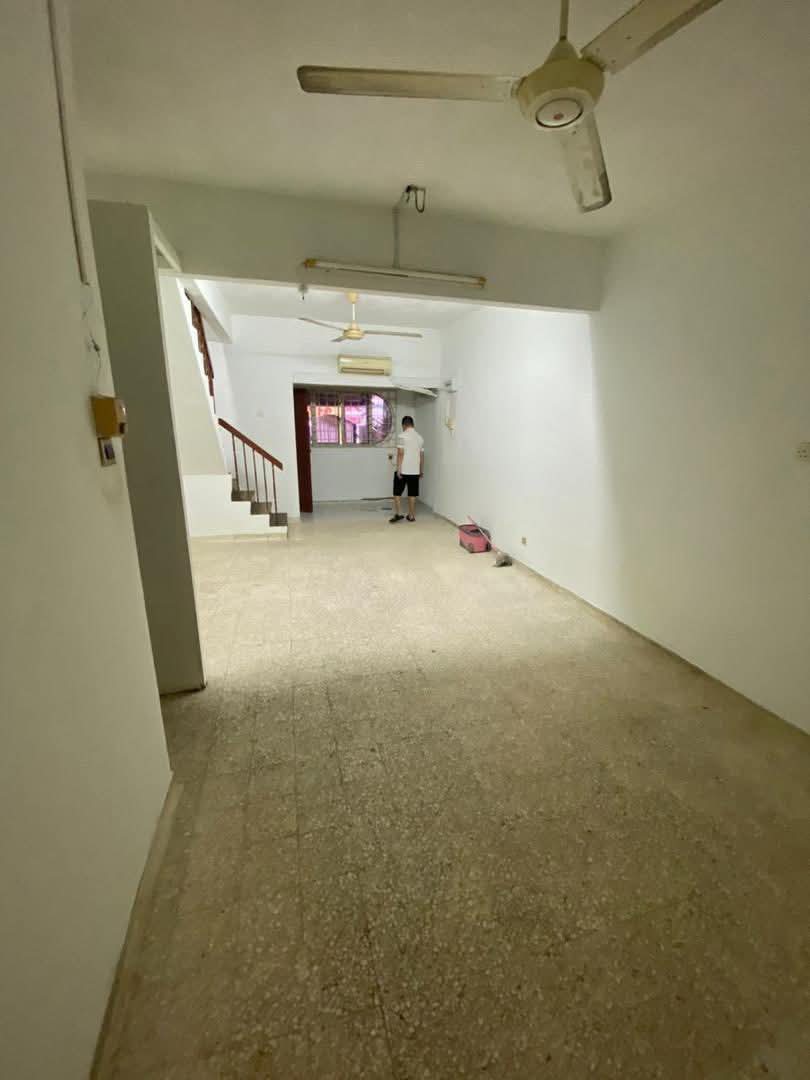 Taman Selayang Jaya 2.5 Storey Landed House For Sale - Image 1