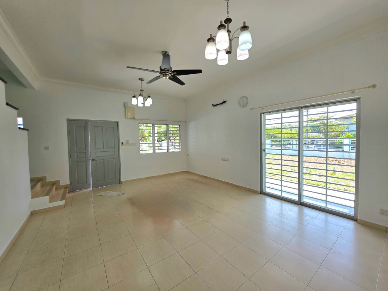2 Storey Corner Lot Terrace @ Jalan Semenyih Mewah 9, Taman Semenyih Mewah , Fasa 3