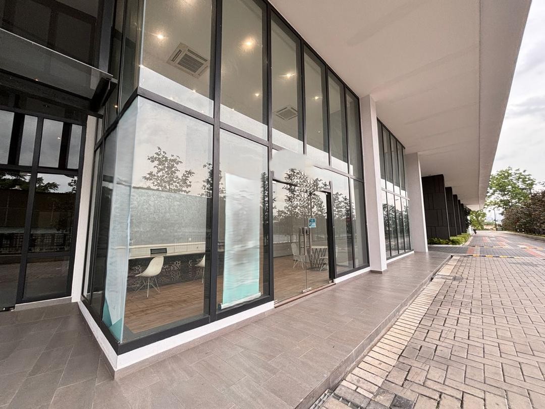 The Pano Ground Floor Shop - Image 1