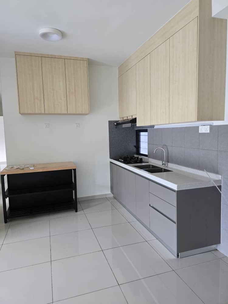 4-bedroom service residence for rent at D’cosmos@Damansara Perdana