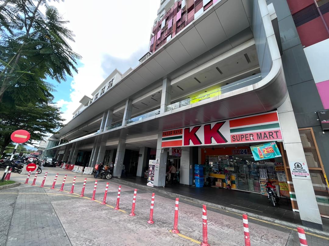 Axis Atrium Mall Ground Floor Shop For Sale