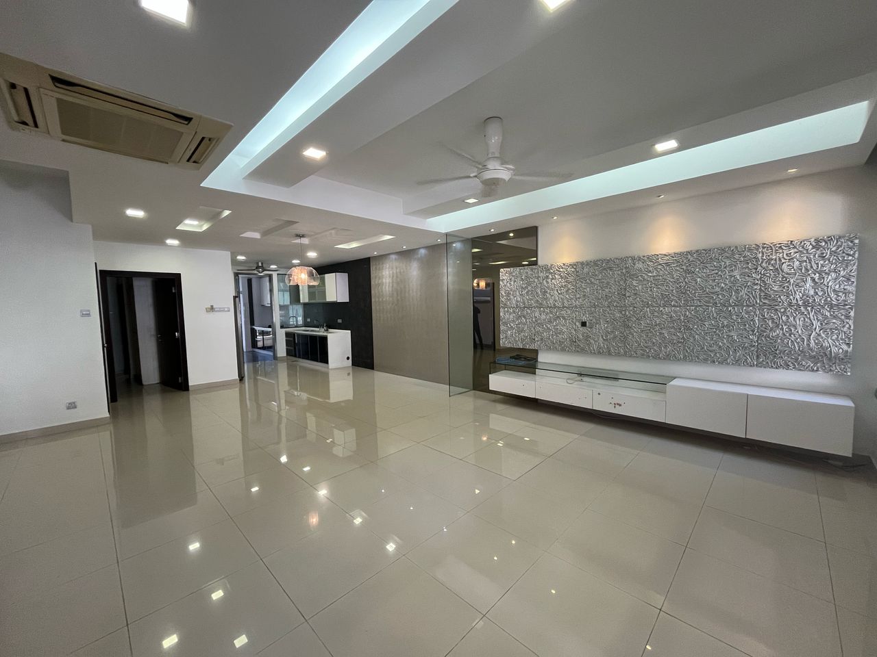 2 storey terrace for sales @ valencia - Image 1