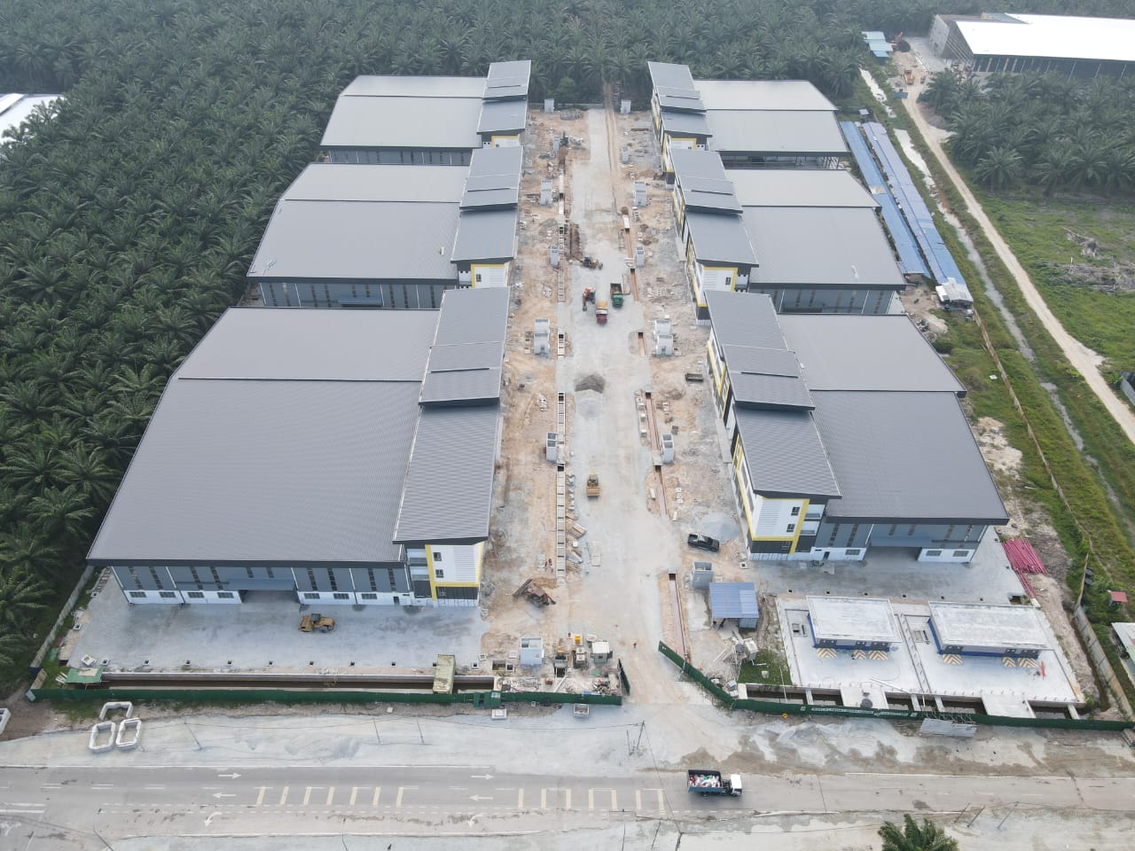 Tenda Industrial Park Semi-D Factory Teluk Panglima Garang Selangor
