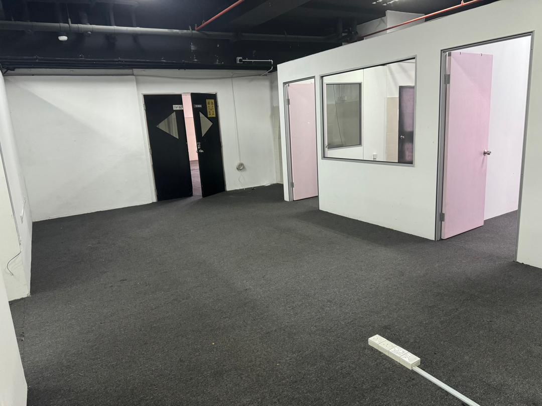 Cova Square Office for rent, nearby SEGI University Kota Damansara - Image 1