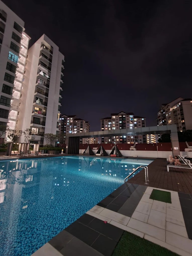 Condominium For Sale - Image 1