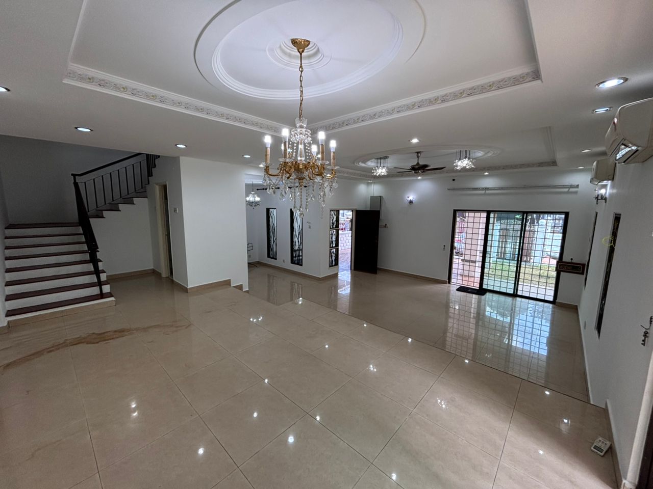 Kota Damansara Seksyen 4 Section 4 Sierra Damansara 2.5 Storey Corner Semi-D Spacious Land - Image 1