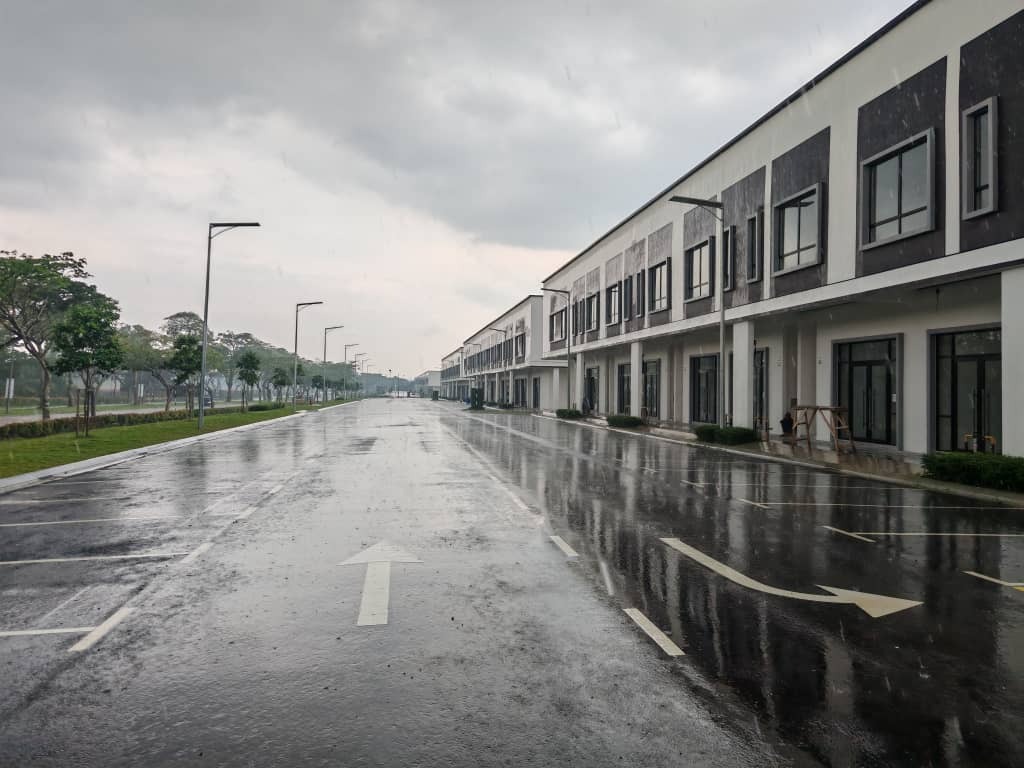 Masai | Freehold | Corner Double Storey Shoplot | - Image 1