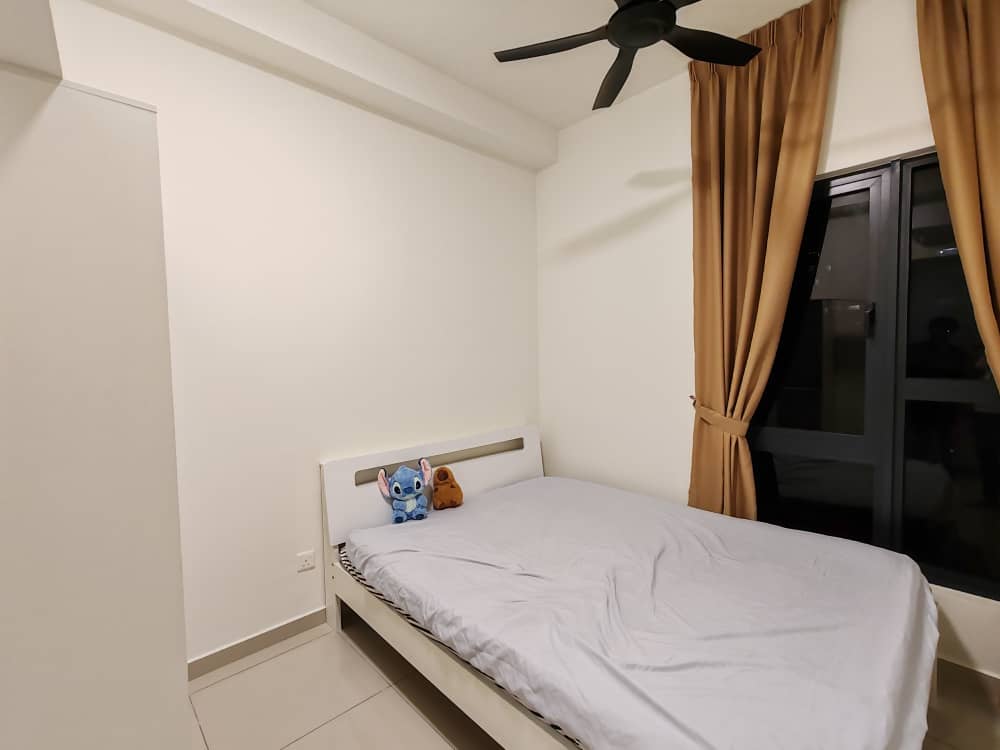 FEMALE UNIT 4 rooms 2 bathroom unit with ID near KPJ Damansara, Ikea and PJ Trade Center Damansara Perdana - Image 1