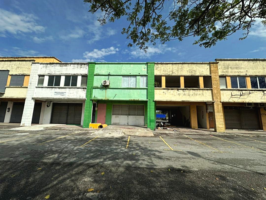 Double Storey Shop @ Glenmarie Cove for Sale - Image 1