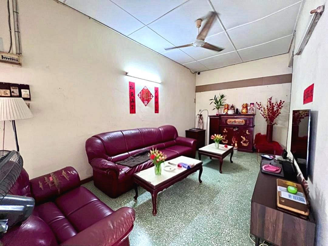 Single Storey Terrace House @ Jalan Kelicap 42, Off Jalan Meru Klang For Sale - Image 1