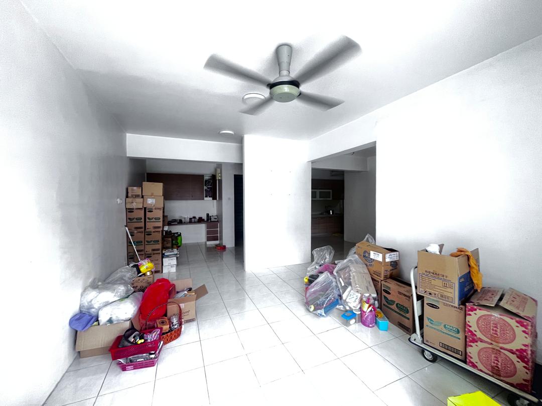 Green Suria Apartment @ Tun Hussein Onn Cheras - Image 1