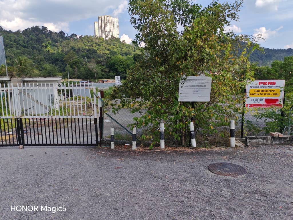 Vacant Land for Rent - Image 1