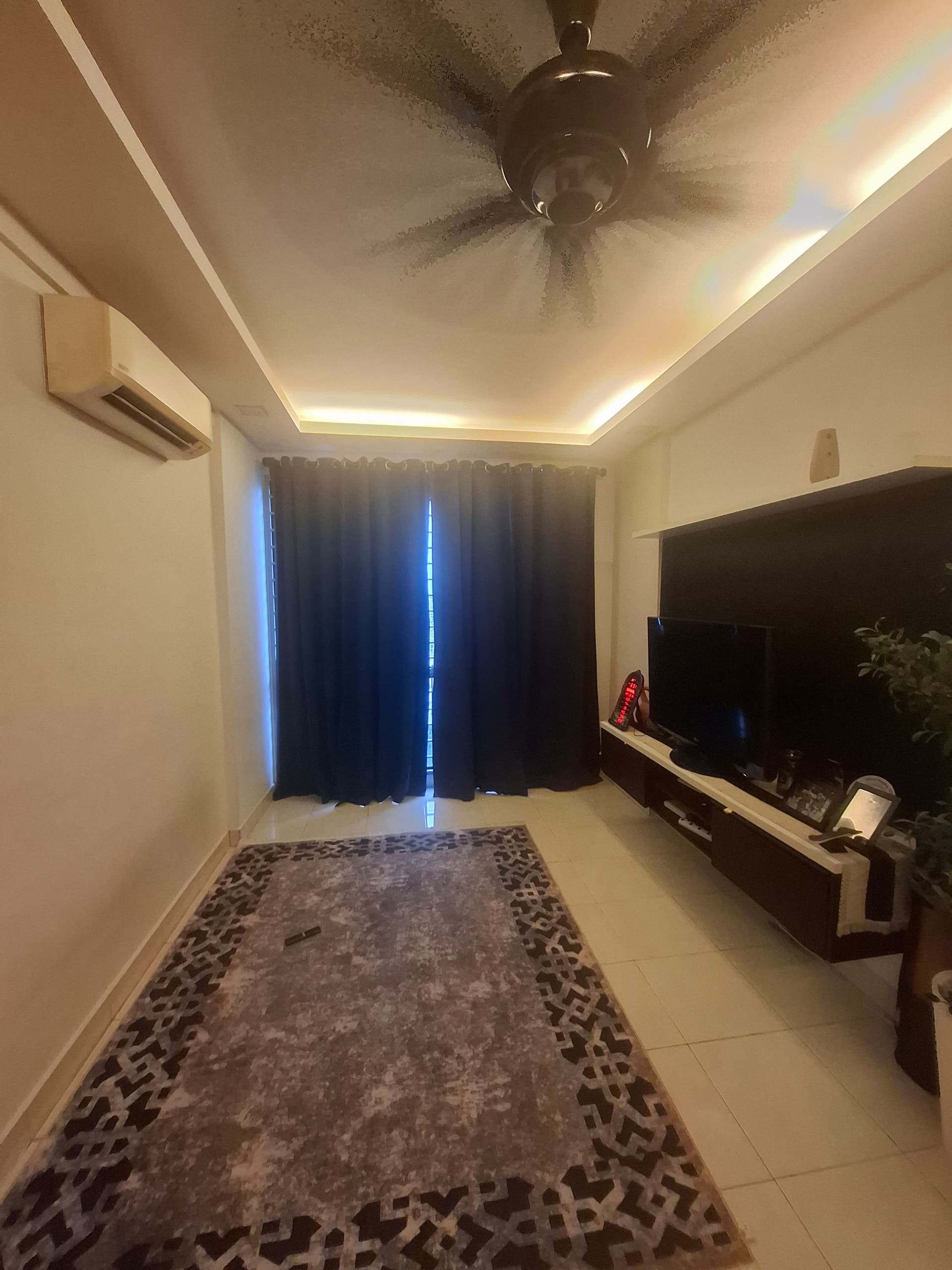 Suria Ixora Apartment Setia Alam with 2 Carparks - Image 1