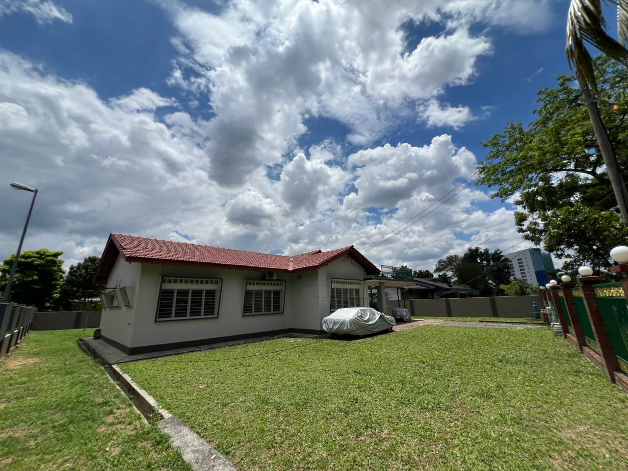 Seksyen 8, Petaling Jaya (1 Storey Banglow 7980sf) - Image 1