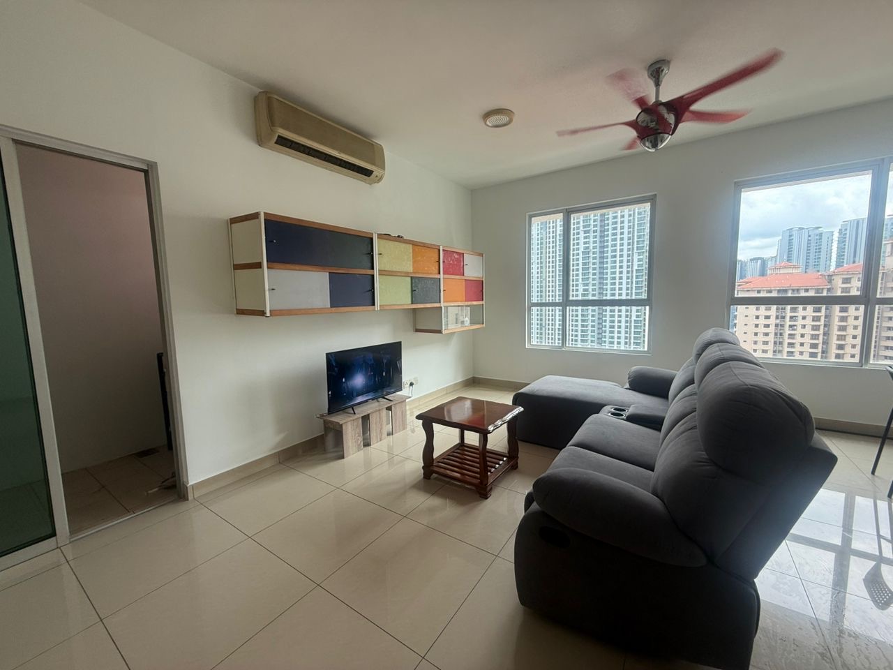 Casa Tropicana Condominium @ Tropicana - Image 1