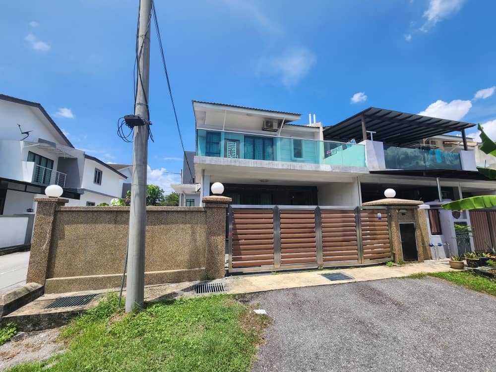 End Lot Double Storey Terrece House For Sale At Botania Residence Saujana Rawang - Image 1