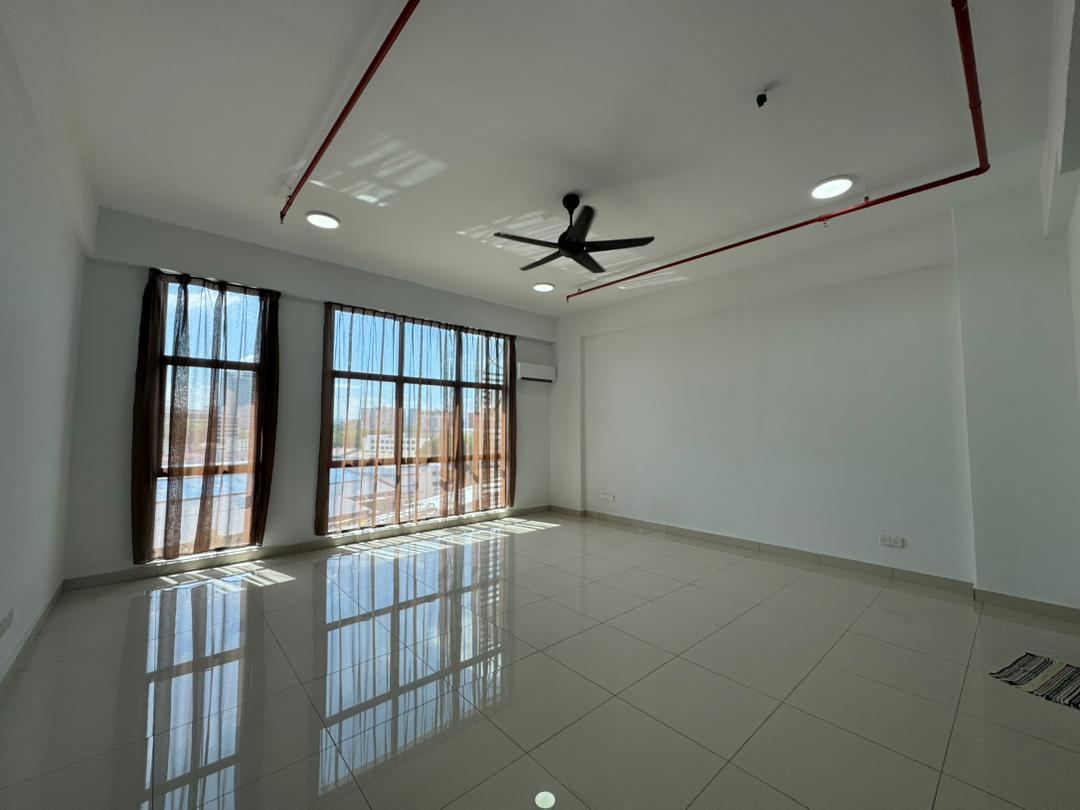 Boulevard 51 Petaling Jaya Bigger Studio Unit For Sale - Image 1
