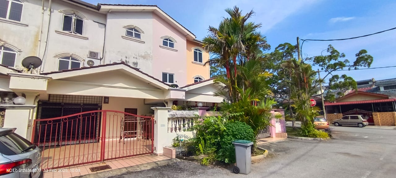 FOR SALE-2.5 STOREY TERRACE HOUSE @ TAMAN SEREMBAN JAYA - Image 1