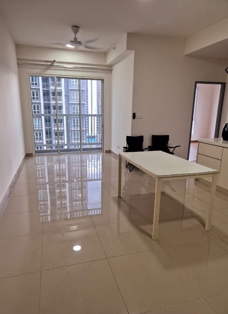 121 Residence@Bandar Utama Kayu Ara Near LRT@Fully Furnished@Unit For Sale - Image 1