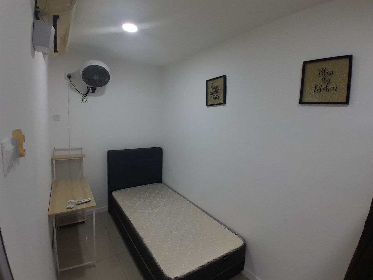 D'Latour Single Room with Aircond Near Taylor University - Image 1