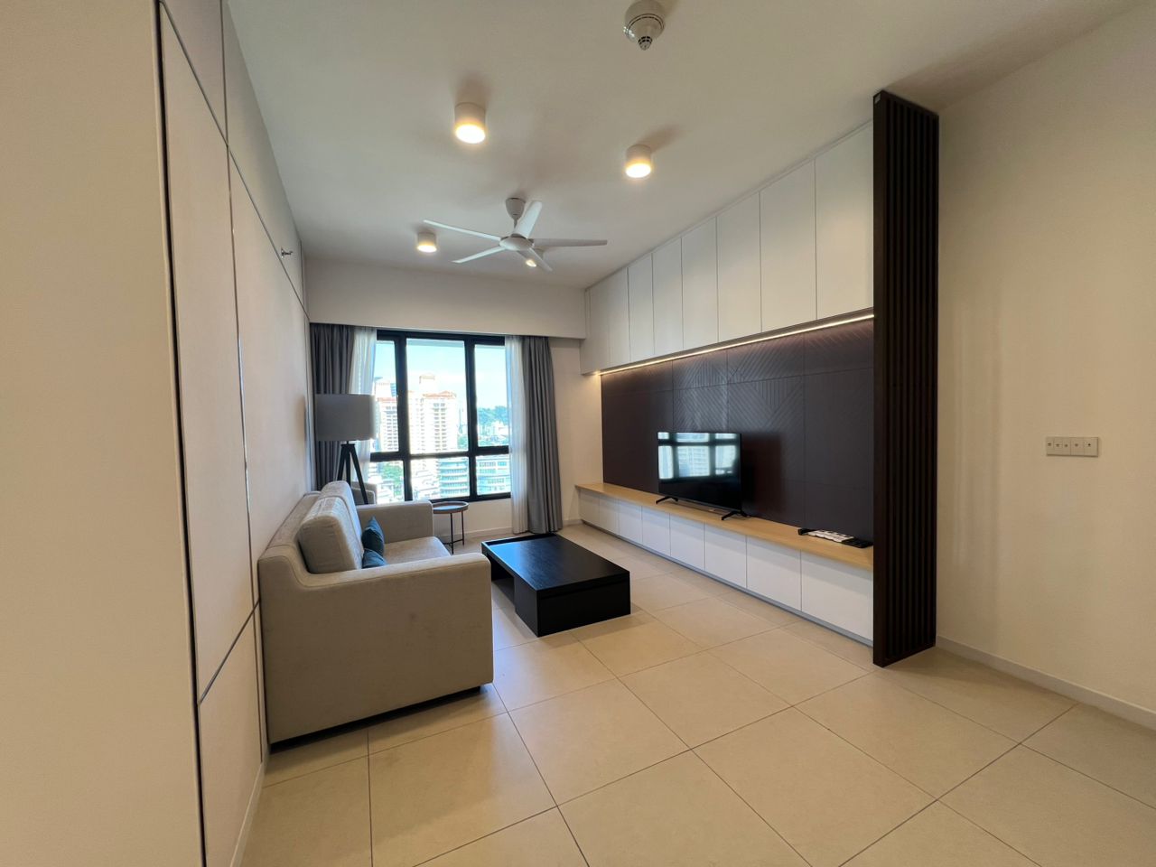 KaMi Condo@Mont Kiara - Image 1