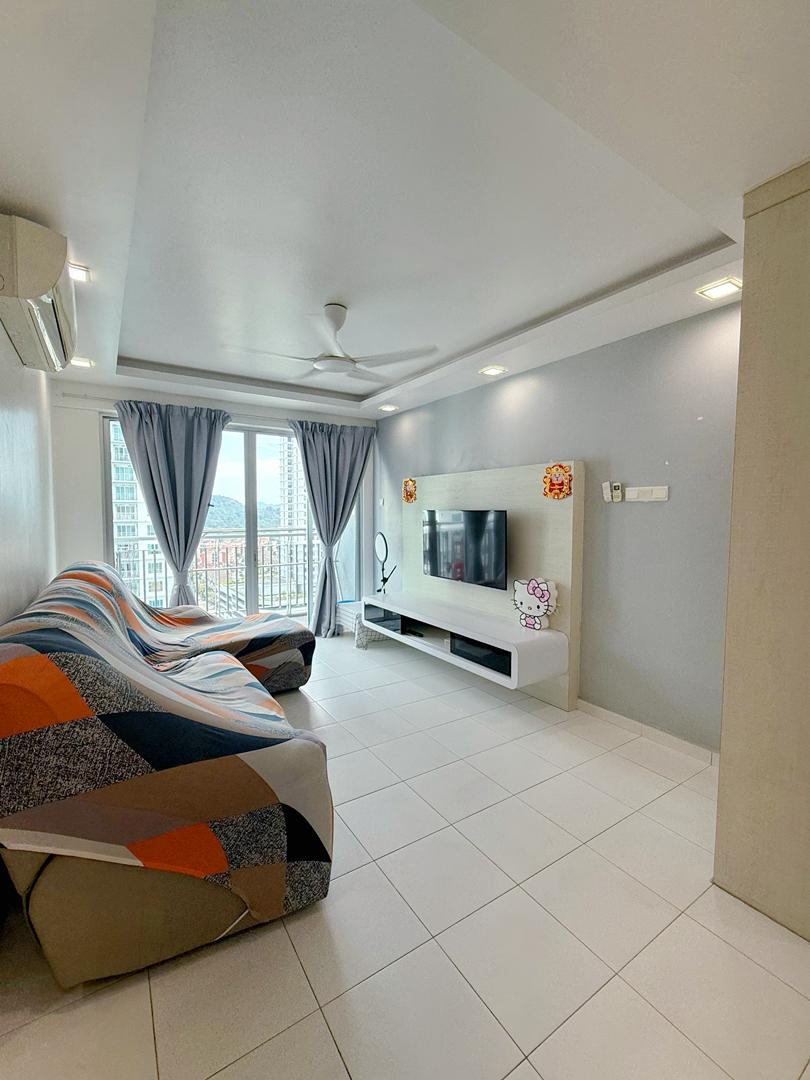 Golden Triangle Fully Renovated & Furnished, Ready to Move in - Image 1