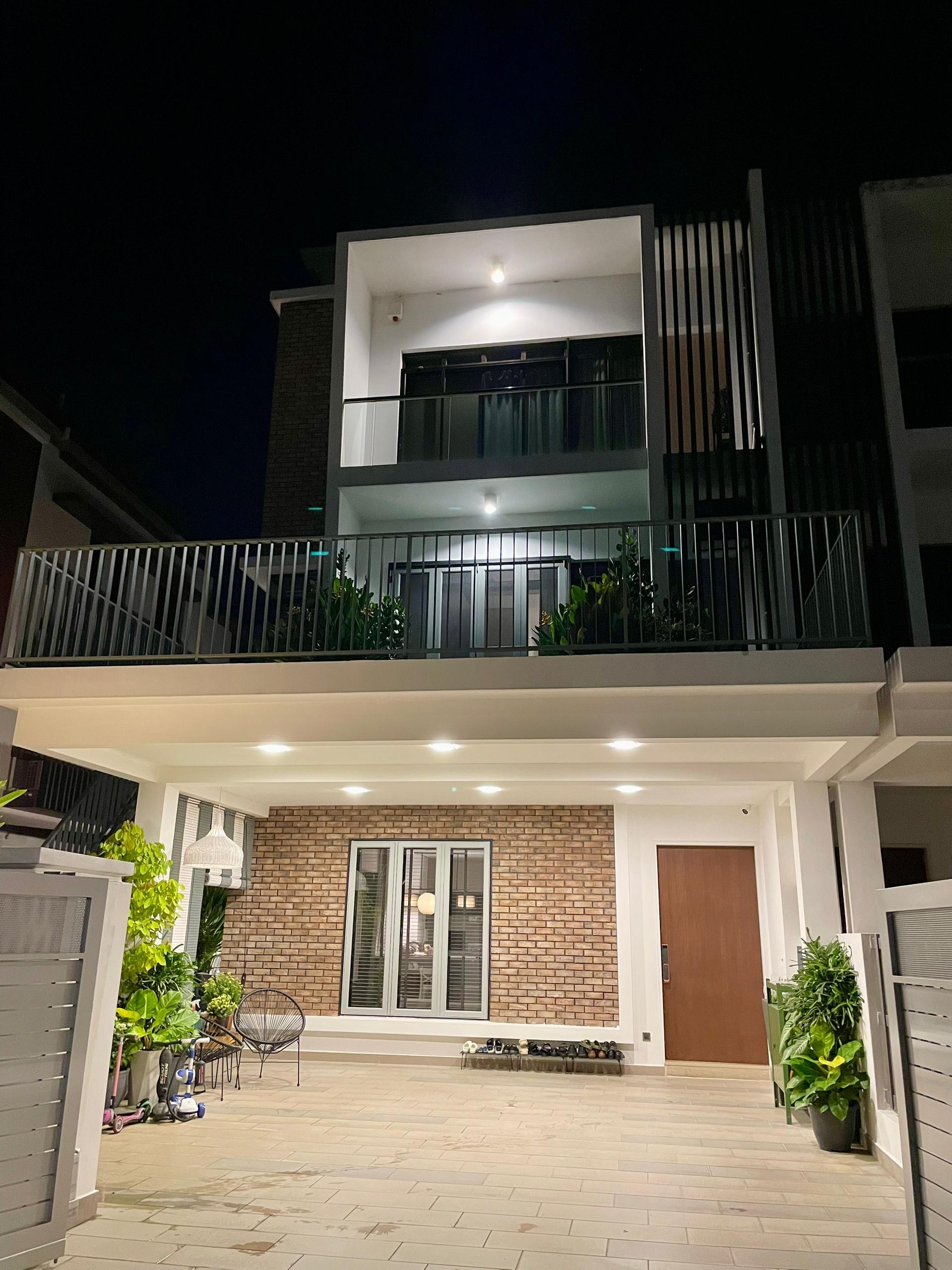 3 Storey Terrace House For Rent @ Setia Alam | Spacious & Well Kept - Image 1
