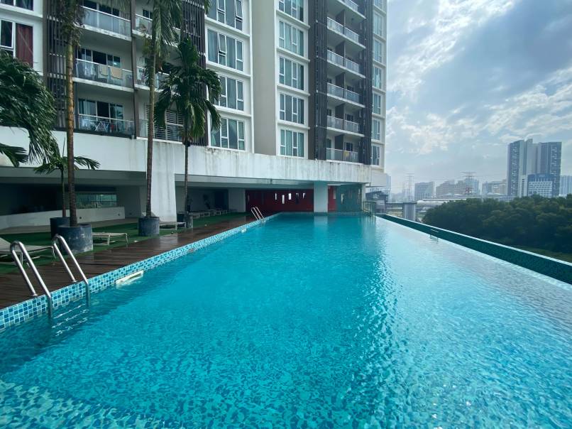 2607 Temasya 8 Condo Glenmarie by Emily - Image 1