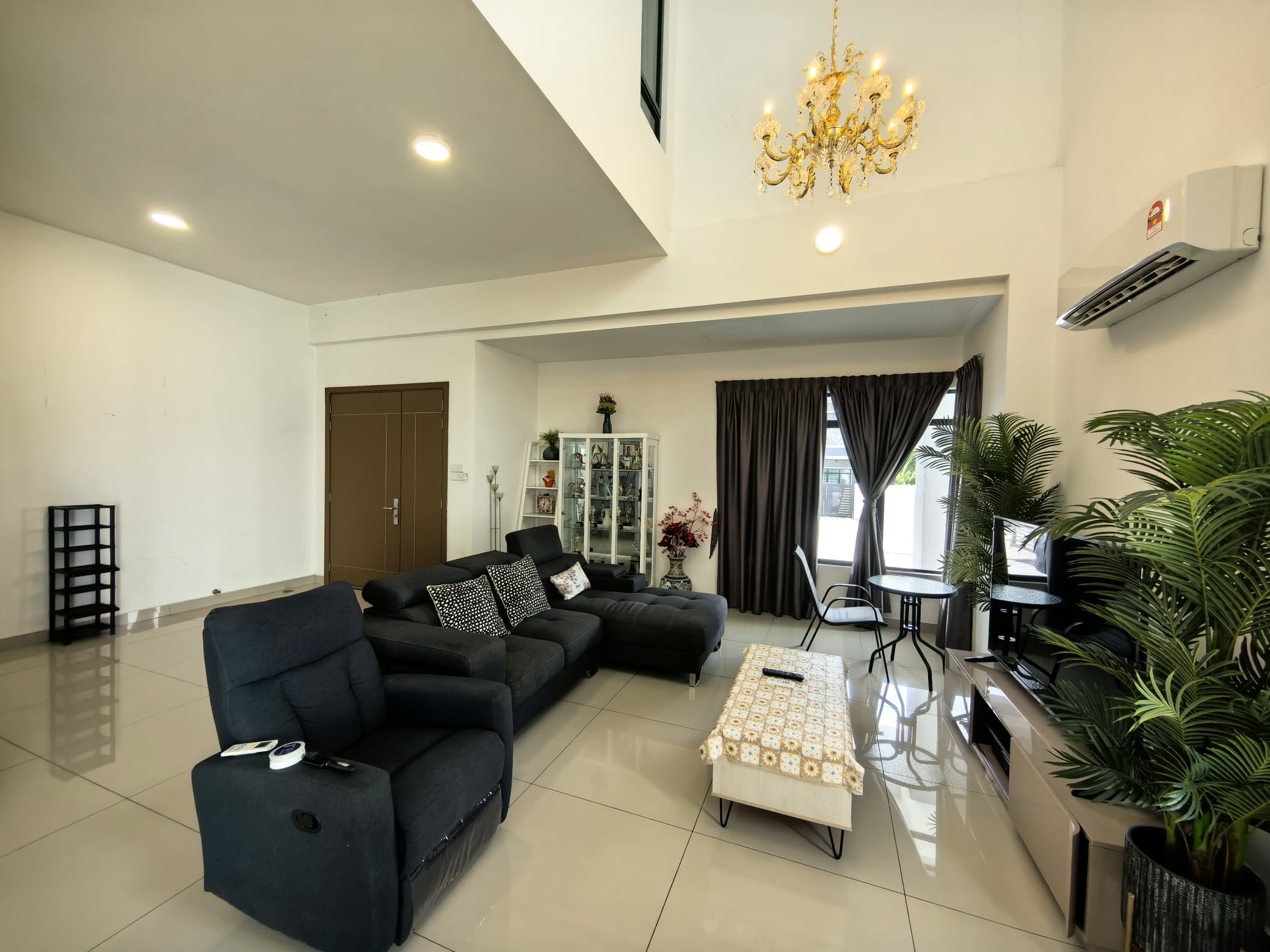 Quas Residence, Kajang ⭐ Freehold 3-Storey Bungalow for Sale - Image 1