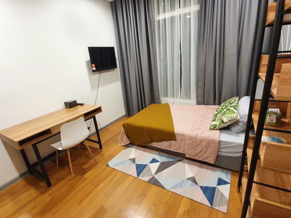 FULLY FURNISHED SKY SUITES 2+2BR (SELL) - Image 1