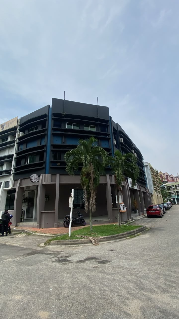 Ara Damansara Petaling Jaya - Image 1
