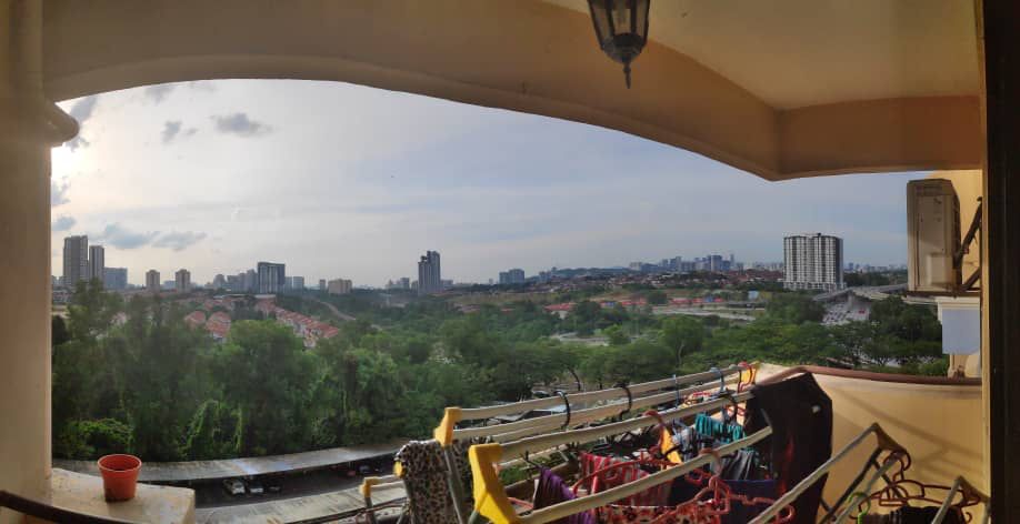 A Good Investment Condo & 20% Below Market Price Vista Komanwel in Bukit Jalil For Sale - Image 1