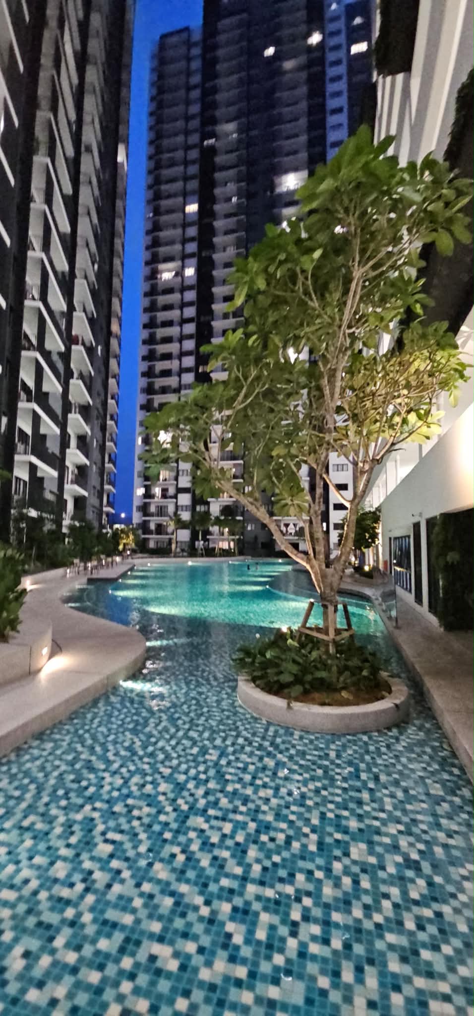 2608 Huni Residence Setia Alam by Emily - Image 1