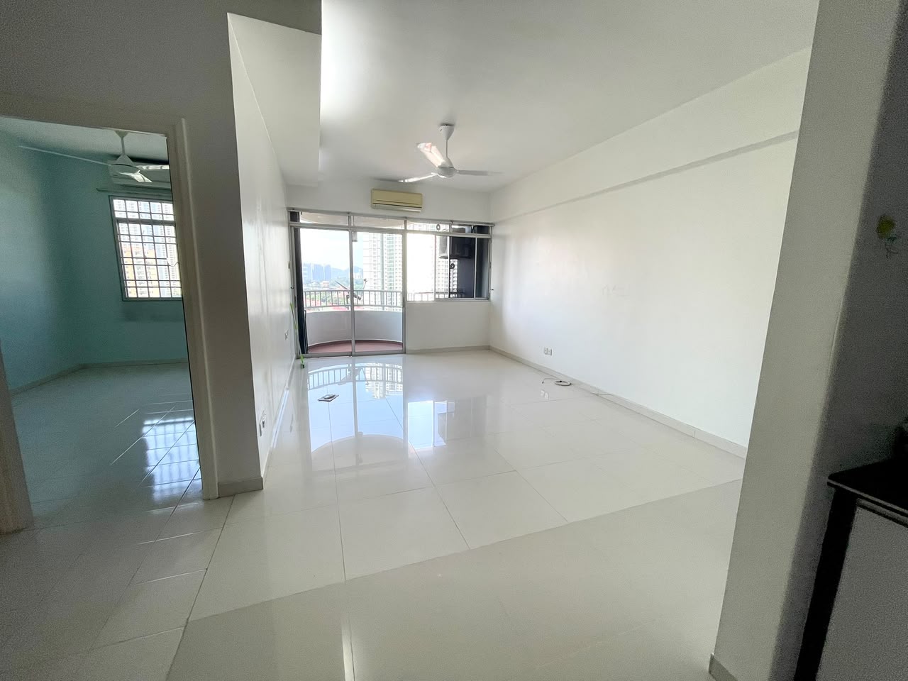 MUTIARA PLACE GREENLANE CONDOMINIUM FOR RENT | PENANG - Image 1