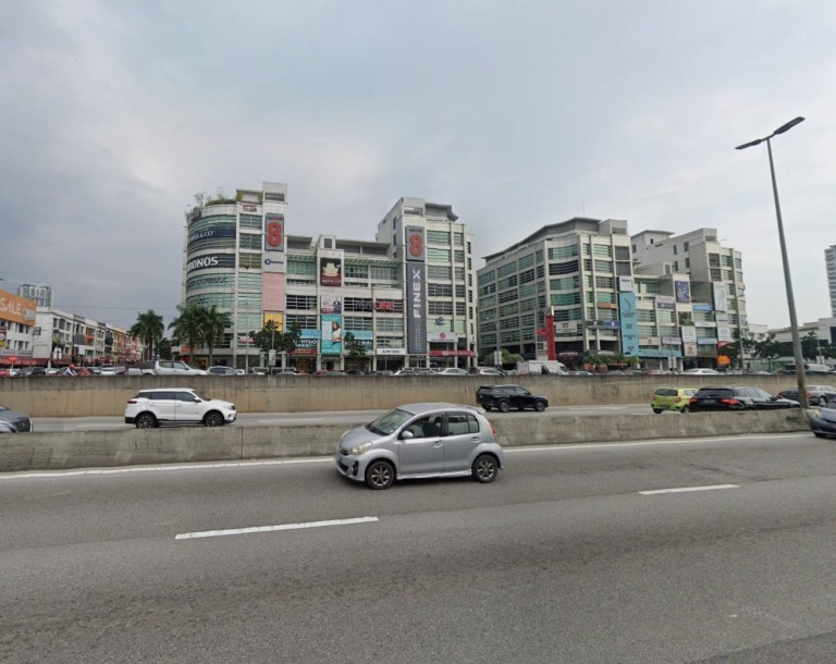 Freehold Partially Furnished Office For Sale, IOI Boulevard Puchong Jaya, 1,679 sf, Near IOI Puchong Jaya LRT